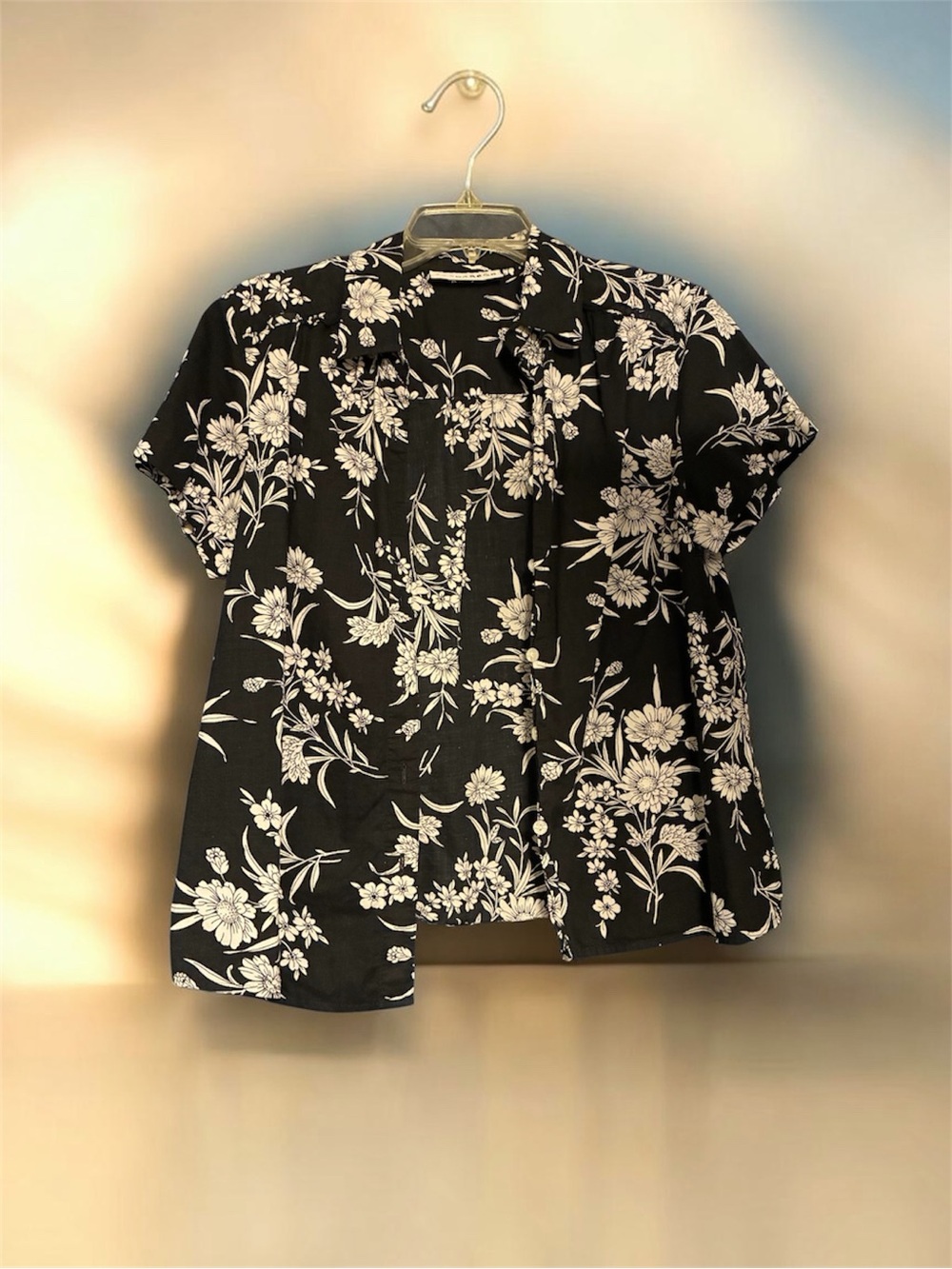 Sag Harbor Black Short-Sleeve Button Front Floral Blouse